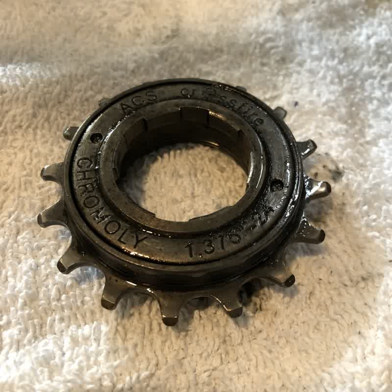 Freewheel loose after being removed