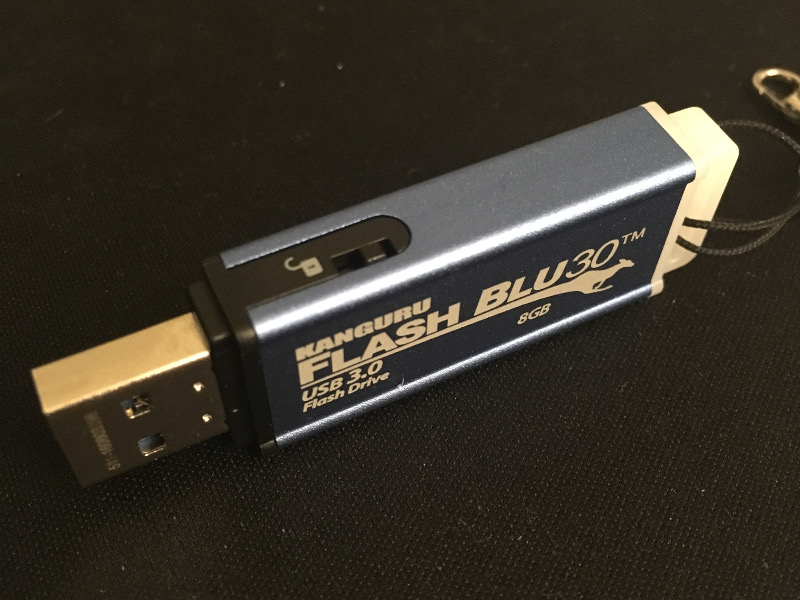 Kanguru Flash BLU 30 USB 3.0 Flash Drive