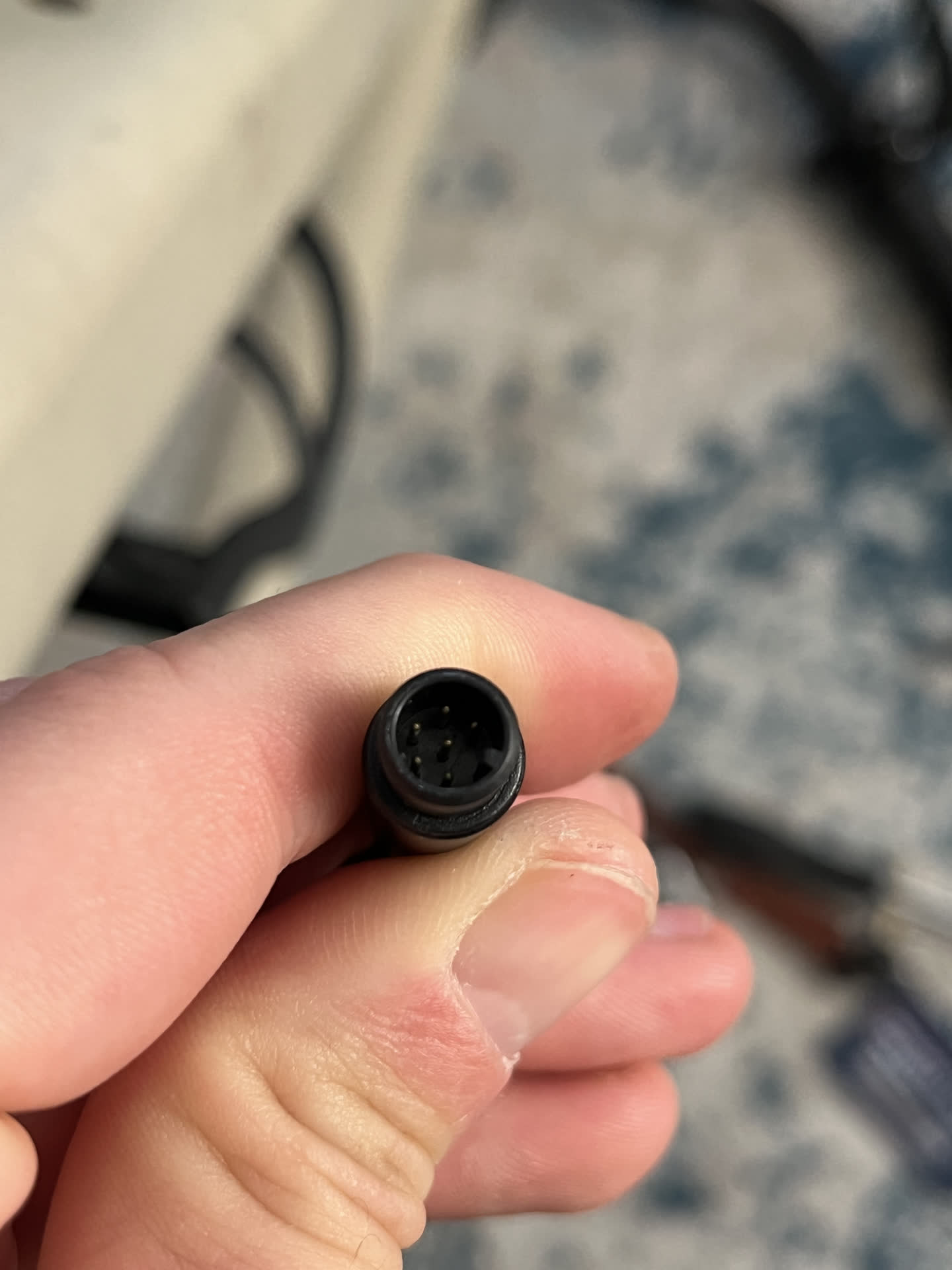 Connector cable plug for torque sensor